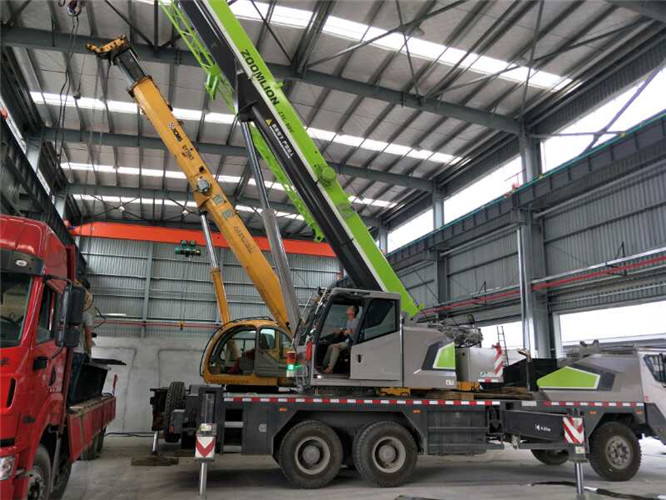 渭南市高空车出租需要注意哪些安全事项？